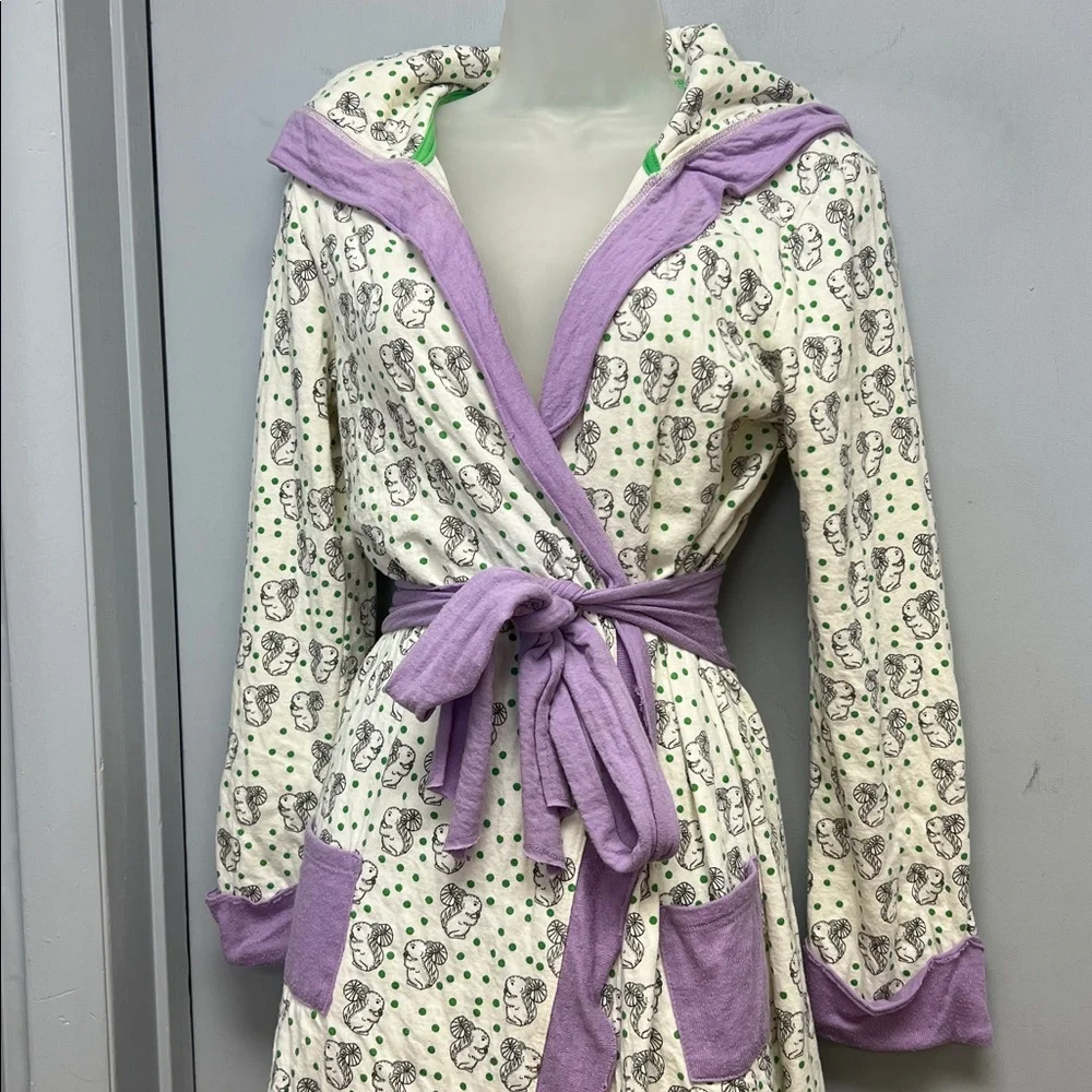 Anthropologie Porridge Whimsical Squirrel Print Tie-Wrap Robe - Picture 2 of 12